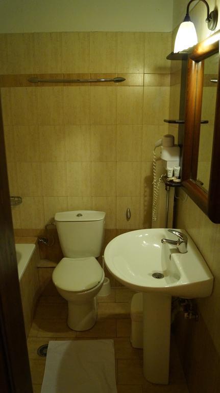 Xenonas Arxontiko Apartment Loutraki  Room photo